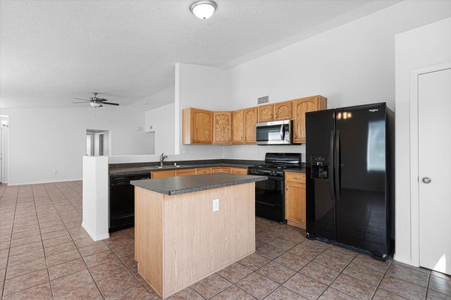 3798 Cattle Drive NE, Rio Rancho, NM 87144