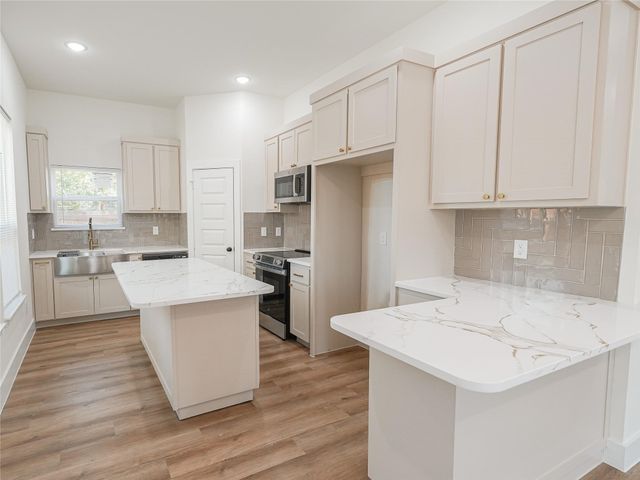 4307 Jamaica Street, Dallas, TX 75210