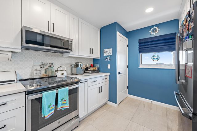 1523 E Hillsboro Boulevard 835, Deerfield Beach, FL 33441