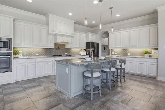 12408 Villa Milano Drive, Fort Worth, TX 76126