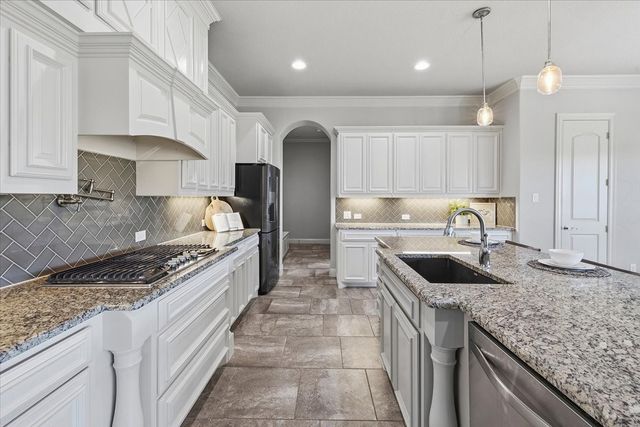 12408 Villa Milano Drive, Fort Worth, TX 76126