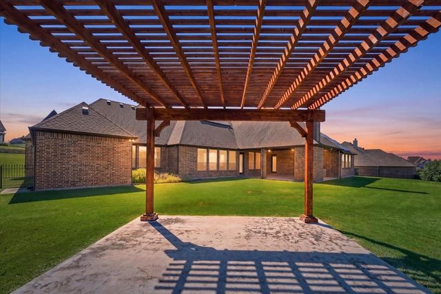 12408 Villa Milano Drive, Fort Worth, TX 76126