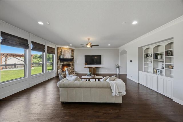 12408 Villa Milano Drive, Fort Worth, TX 76126