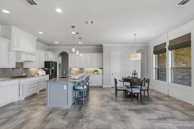 12408 Villa Milano Drive, Fort Worth, TX 76126