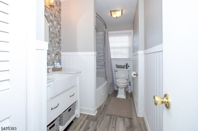 802 Riverbend Dr, Clark Twp., NJ 07066