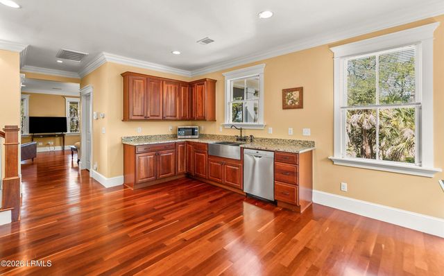 170 Cassena Island Drive, Lady's Island, SC 29907