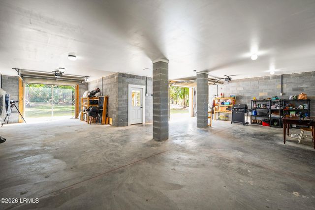 170 Cassena Island Drive, Lady's Island, SC 29907