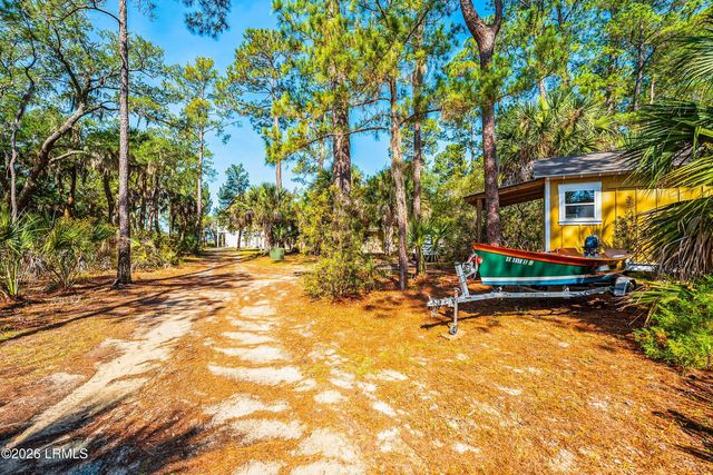 170 Cassena Island Drive, Lady's Island, SC 29907