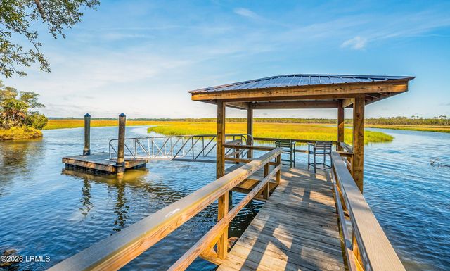 170 Cassena Island Drive, Lady's Island, SC 29907