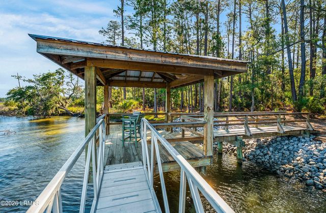 170 Cassena Island Drive, Lady's Island, SC 29907