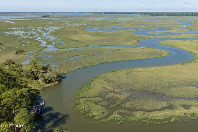 170 Cassena Island Drive, Lady's Island, SC 29907