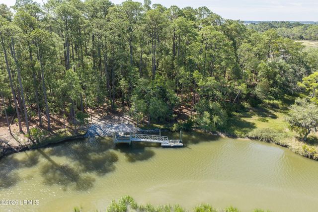 170 Cassena Island Drive, Lady's Island, SC 29907
