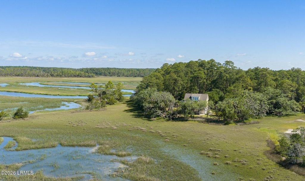 170 Cassena Island Drive, Lady's Island, SC 29907