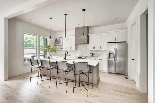 2430 Little Ave, Nashville, TN 37206