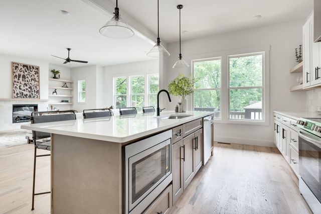 2430 Little Ave, Nashville, TN 37206