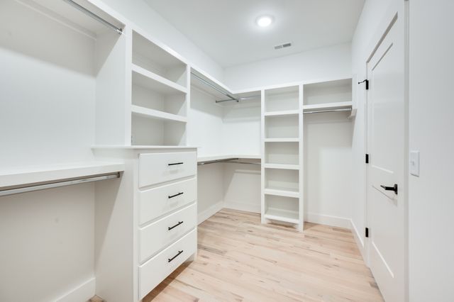 2430 Little Ave, Nashville, TN 37206
