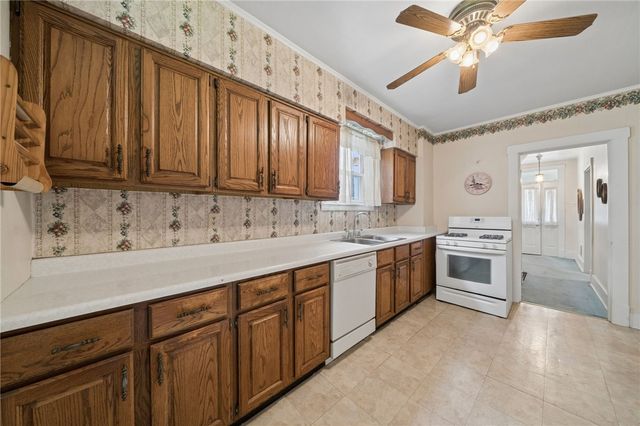 2112 Kenneth Ave, Arnold, PA 15068