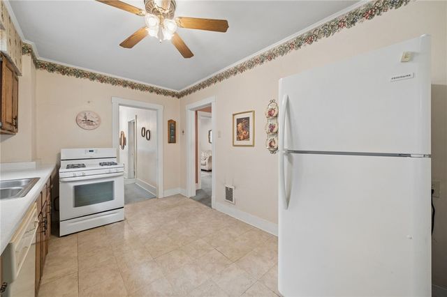 2112 Kenneth Ave, Arnold, PA 15068