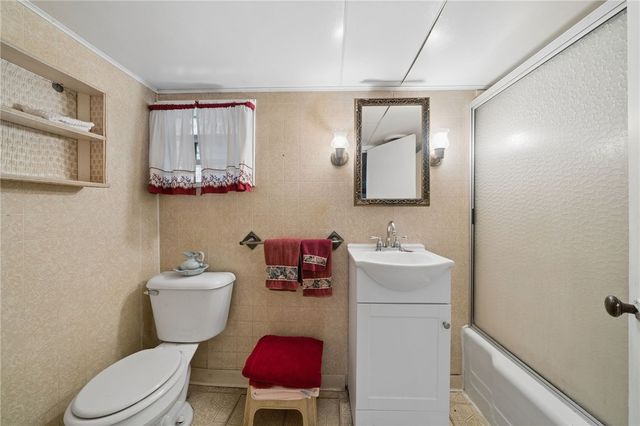 2112 Kenneth Ave, Arnold, PA 15068