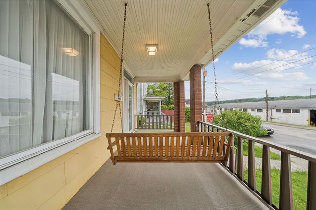 2112 Kenneth Ave, Arnold, PA 15068