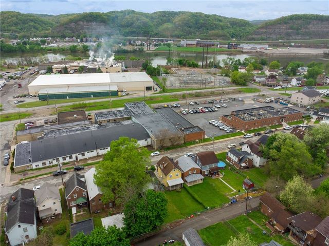 2112 Kenneth Ave, Arnold, PA 15068