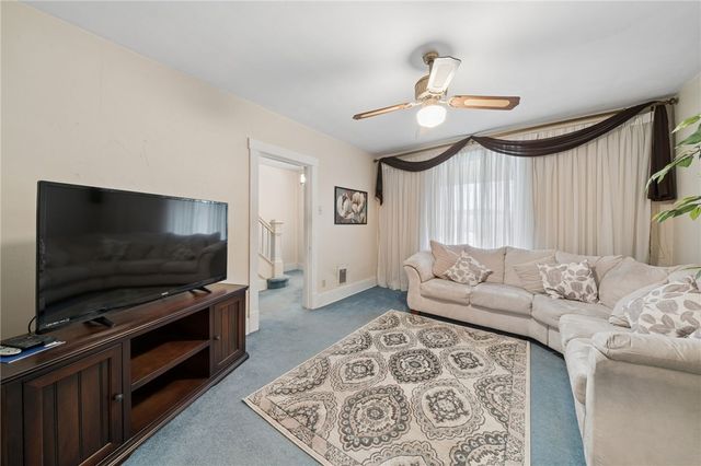 2112 Kenneth Ave, Arnold, PA 15068