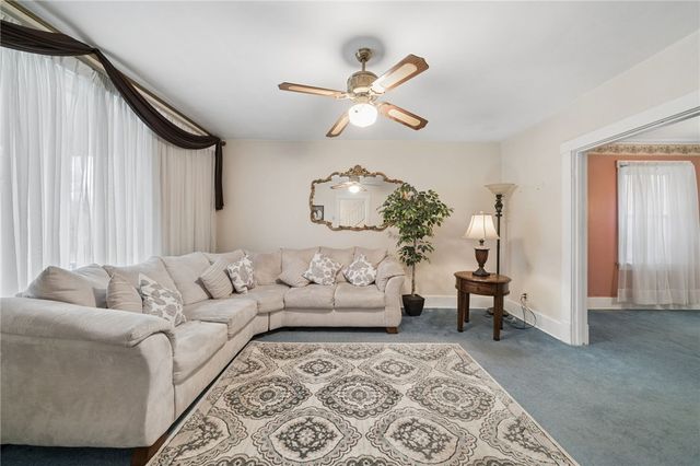 2112 Kenneth Ave, Arnold, PA 15068