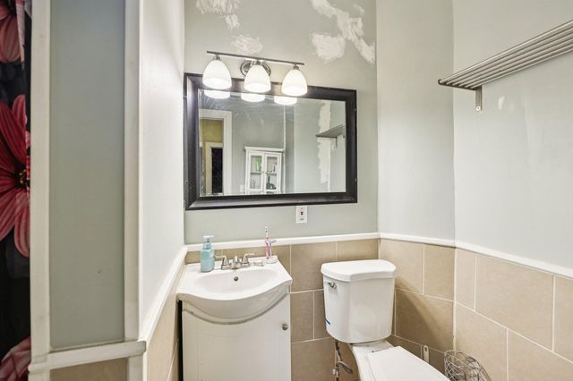 878 Magnolia Avenue E, Saint Paul, MN 55106