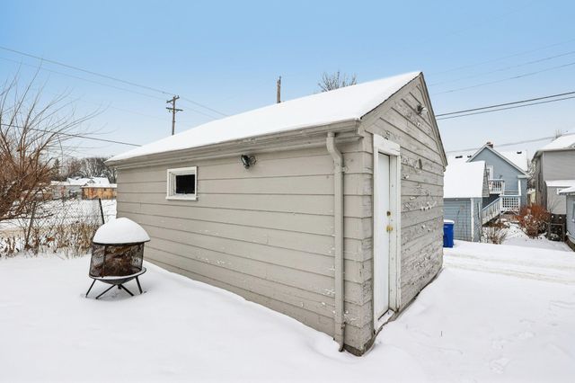 878 Magnolia Avenue E, Saint Paul, MN 55106