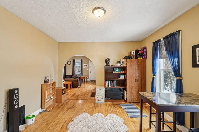 878 Magnolia Avenue E, Saint Paul, MN 55106