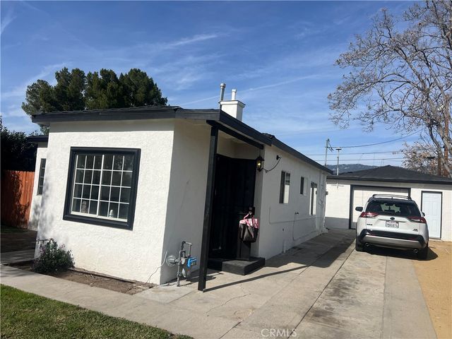 25160 Elmo, San Bernardino, CA 92404