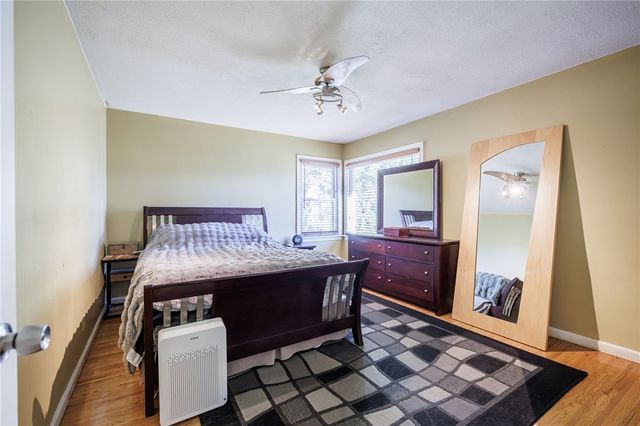 88 Longcroft Road, Irondequoit, NY 14609