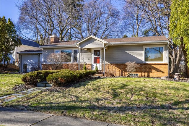 88 Longcroft Road, Irondequoit, NY 14609