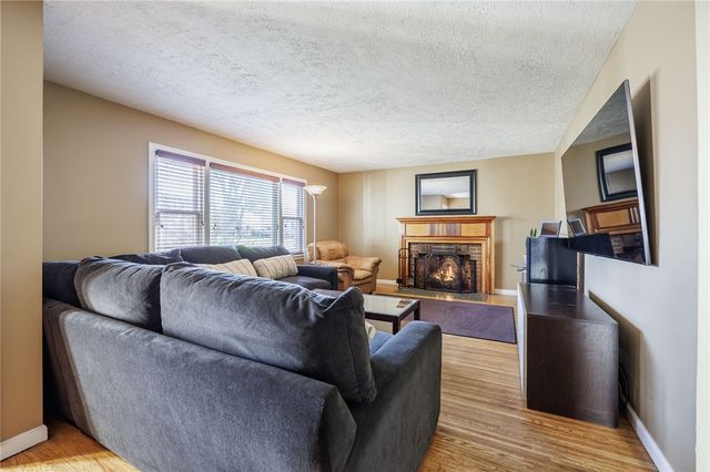 88 Longcroft Road, Irondequoit, NY 14609