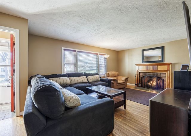 88 Longcroft Road, Irondequoit, NY 14609