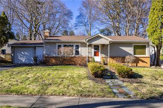 88 Longcroft Road, Irondequoit, NY 14609