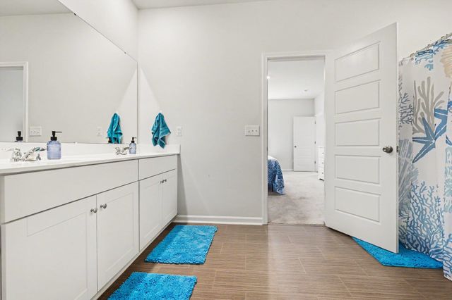 172 Fox Rae Dr., Conway, SC 29526