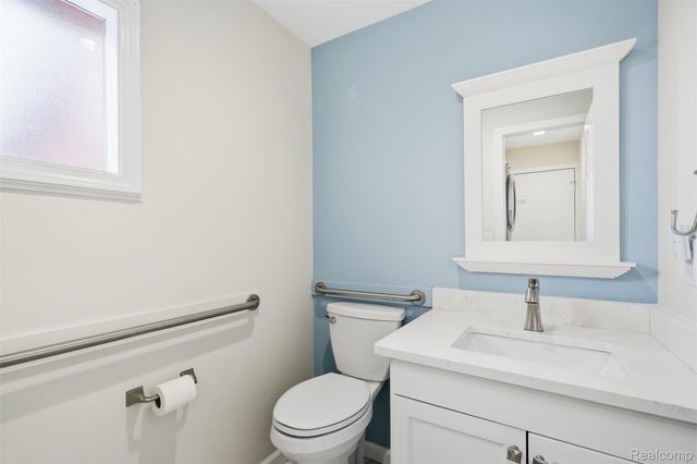 42192 Lochmoor Street 35, Clinton Charter Township, MI 48038