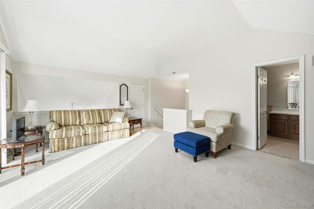 42192 Lochmoor Street 35, Clinton Charter Township, MI 48038