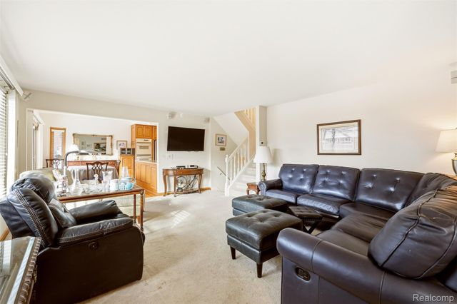 42192 Lochmoor Street 35, Clinton Charter Township, MI 48038