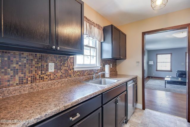 422 Creel Ave, Louisville, KY 40208