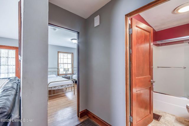 422 Creel Ave, Louisville, KY 40208