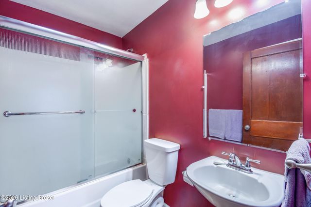 422 Creel Ave, Louisville, KY 40208