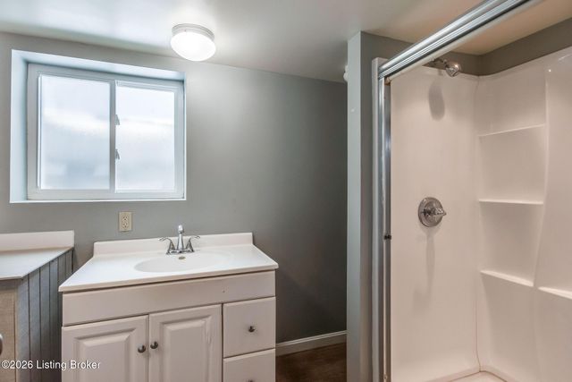 422 Creel Ave, Louisville, KY 40208