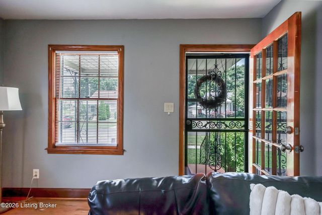 422 Creel Ave, Louisville, KY 40208