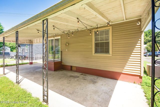 422 Creel Ave, Louisville, KY 40208