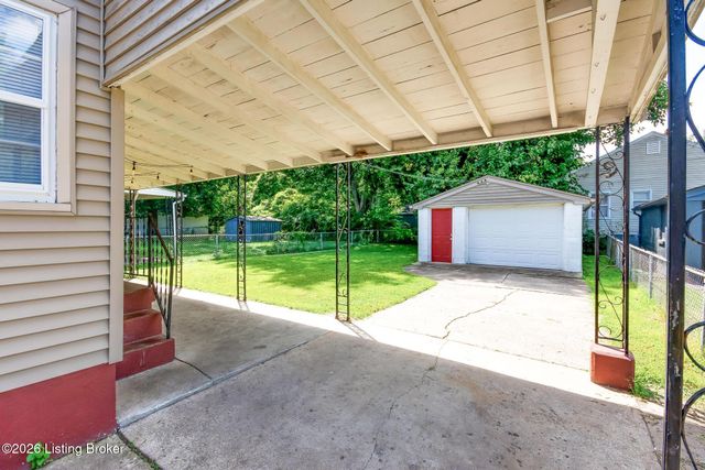 422 Creel Ave, Louisville, KY 40208