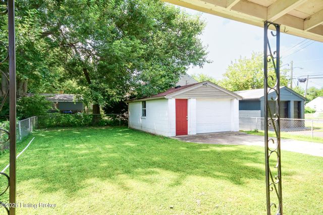 422 Creel Ave, Louisville, KY 40208