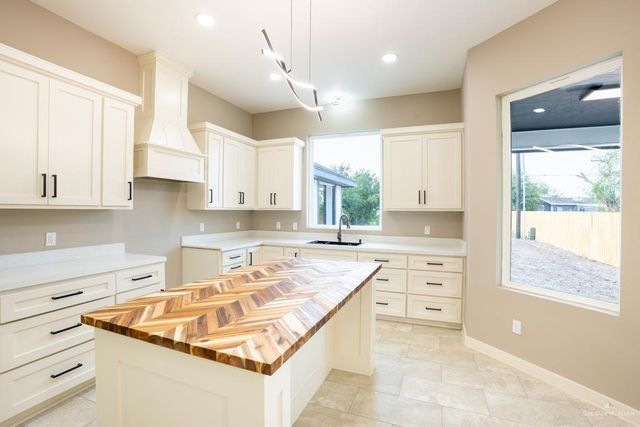 117 E Filmore Avenue, Harlingen, TX 78550