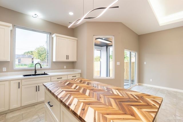 117 E Filmore Avenue, Harlingen, TX 78550